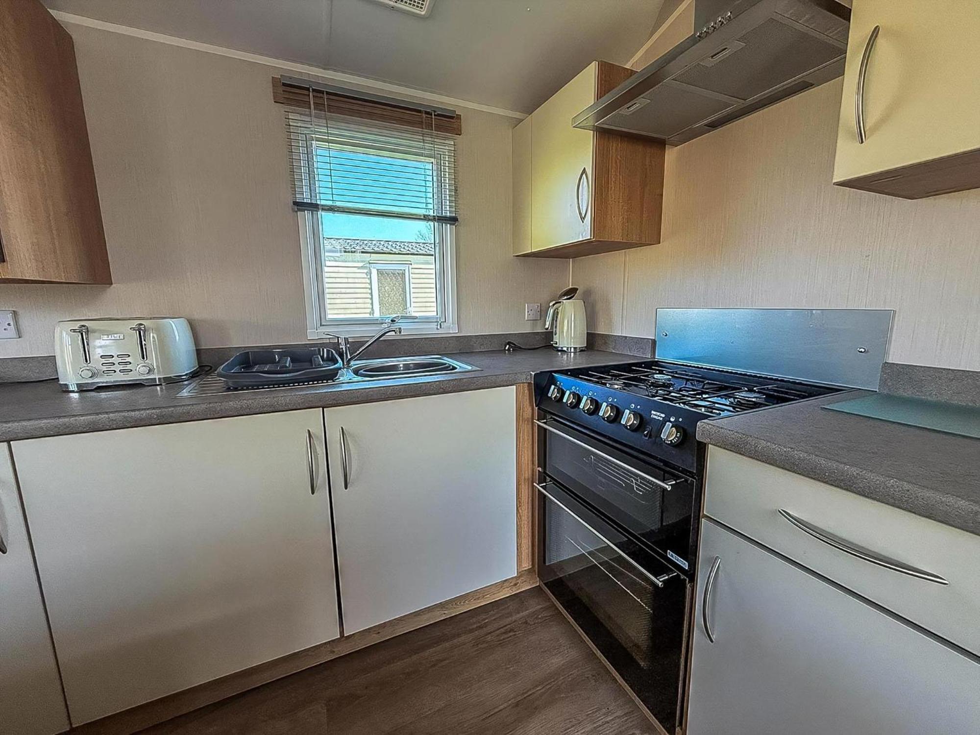 סקגנס Lovely 8 Berth Caravan In Southview Holiday Park, Ref 33042Tc מראה חיצוני תמונה